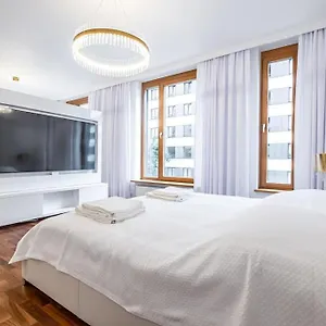  Apartament Luxury Princessa & Garage & Cable Tv Channels